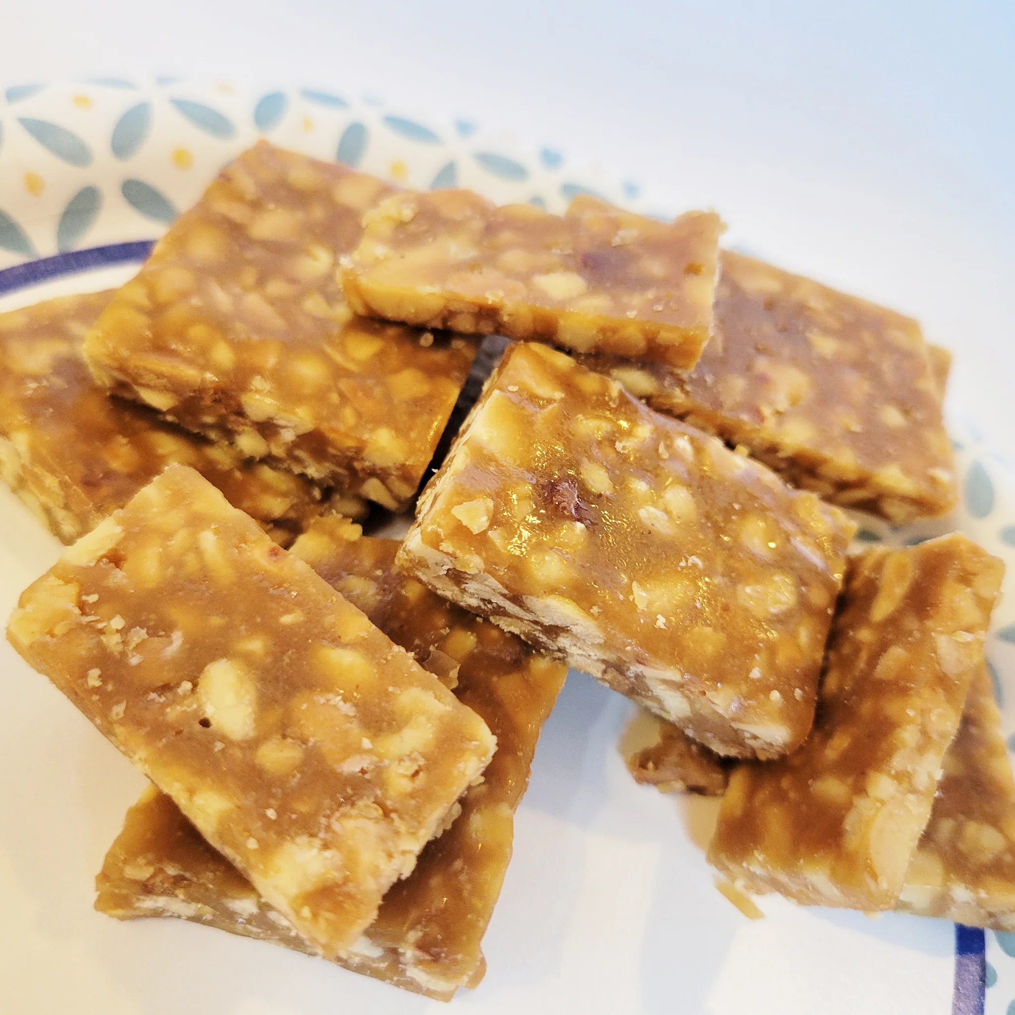 Fisher's Caramel Peanut Crunch Brittle - Image 2