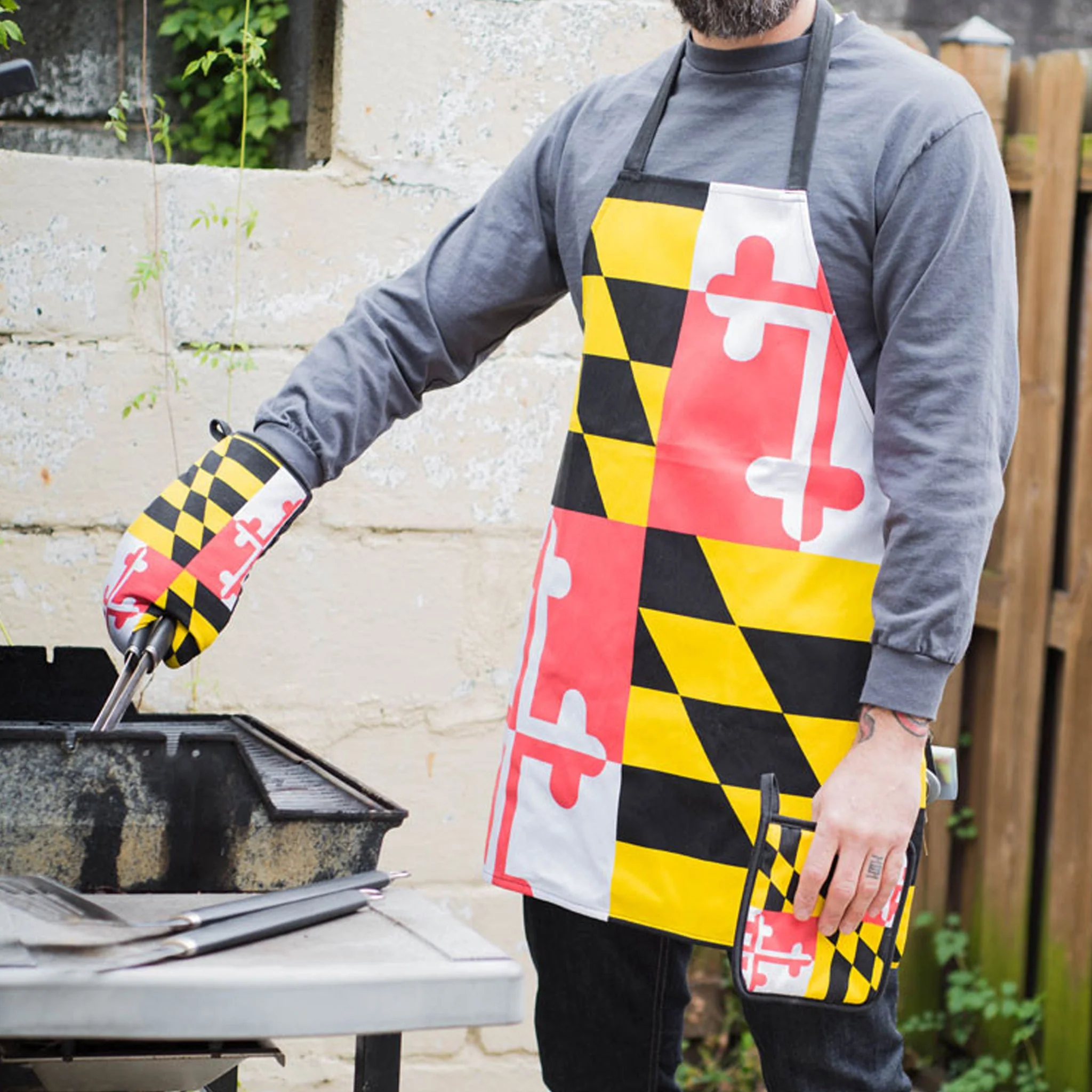 Maryland Flag Potholder Black Trim - Image 3